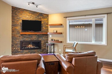 06-Living Room BHL_IMG_4774