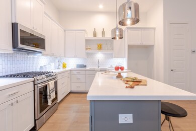 4402 Schuler St unit A, Houston, TX 77007 - photo 2