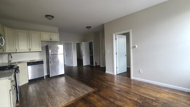 166 Armstrong Ave unit 2, Jersey City, NJ 07305 - photo 2