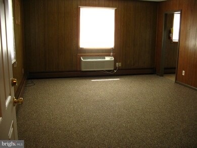 44477 Clarkes Landing Rd unit 2, Hollywood, MD 20636 - photo 3