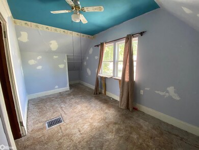 902 West St, Shenandoah, IA 51601 - photo 3