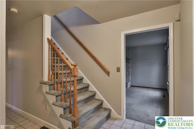 1110 Greenbriar Ln, Laurys Station, PA 18059 - photo 6