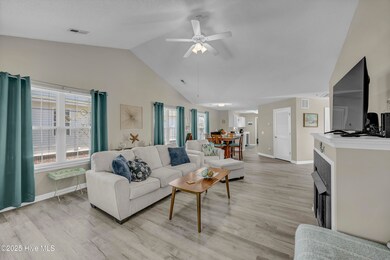 1605 Willoughby Park Ct unit 8, Wilmington, NC 28412 - photo 5