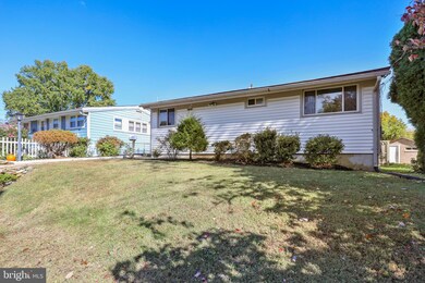 11105 Brandywine St, Kensington, MD 20895 - photo 3