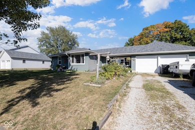 126 Illinois St, Shirley, IN 47384 - photo 2