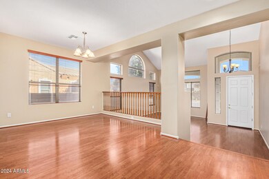 504 N Swallow Ln, Gilbert, AZ 85234 - photo 5