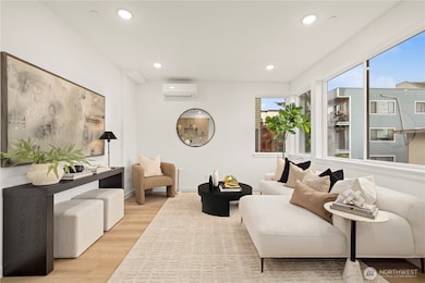 6538 Latona Ave NE, Seattle, WA 98115 - photo 2