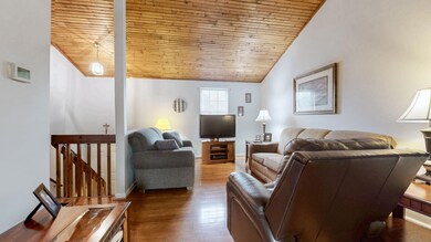 7-web-or-mls-3517 Roundtable Way Lexingt