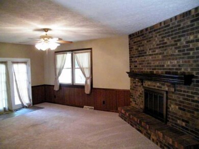 922 Buds Ct, Franklin, IN 46131 - photo 5