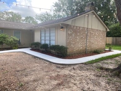 510 Point Clear Dr, Friendswood, TX 77546 - photo 3