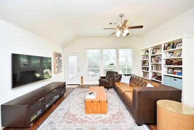 5123 Carson Hill Ln, Houston, TX 77092 - photo 7