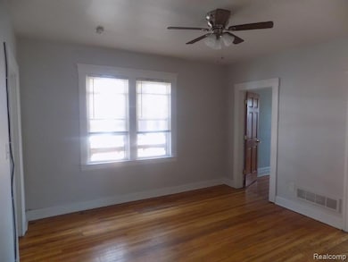 2331 Caniff St, HamtraMcK, MI 48212 - photo 6