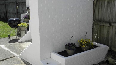 BUILT-IN-LOWER BOX