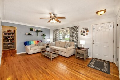 1912 E 28th St, Des Moines, IA 50317 - photo 4