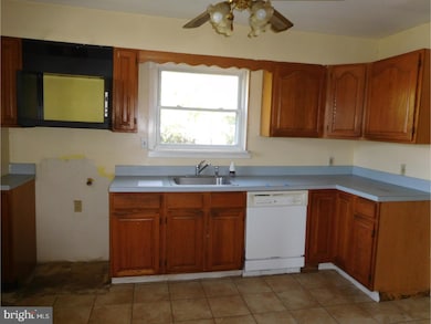 103 Strand Ave, Sewell, NJ 08080 - photo 5