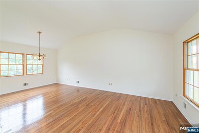 11 Kimberly Place, Wayne, NJ 07470 - photo 6