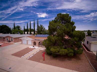 10633 Janway Dr, El Paso, TX 79935 - photo 3