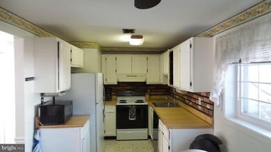 1481 Chatham Ct, Crofton, MD 21114 - photo 6