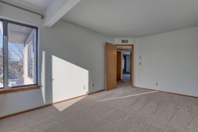 W176N9734 Riversbend Cir E, Germantown, WI 53022 - photo 7