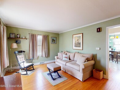 LIVING ROOM-1