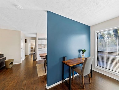 1403 Cumberland Ct SE, Smyrna, GA 30080 - photo 3