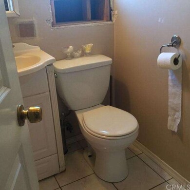 702 N Broadacres Ave, Compton, CA 90220 - photo 7