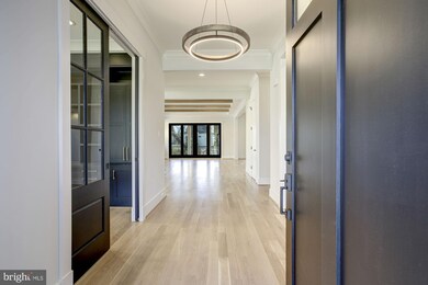 5907 35th St N, Arlington, VA 22207 - photo 5