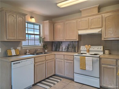 1316 Acme Ln unit A, Edinburg, TX 78541 - photo 4