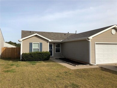 9224 Checkerbloom Dr, Oklahoma City, OK 73165 - photo 2