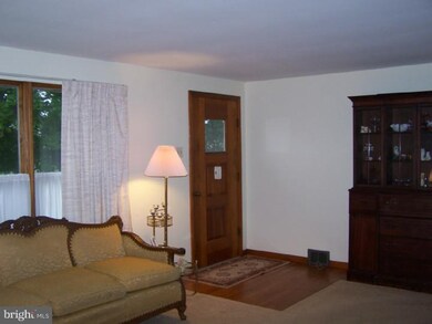 1566 Layfield Rd, Pennsburg, PA 18073 - photo 3