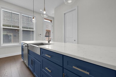9-web-or-mls-950-pullman-pl
