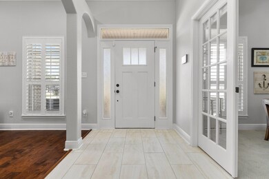 6-web-or-mls-2034-commodore-dr
