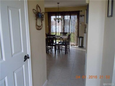 Foyer.