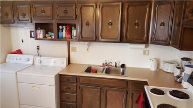 Large Eat-In Kitchen with Gorgeous Cabinets!
