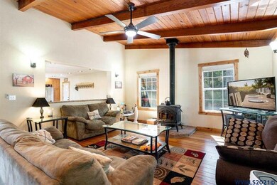 985 Crooked Finger Rd NE, Scotts Mills, OR 97375 - photo 7