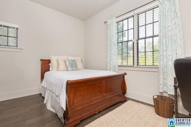 Main level guest room - perfect for weekend guests