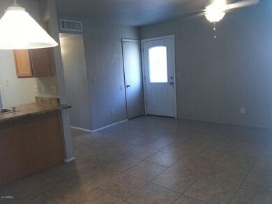 1843 Spring 201 livingroom