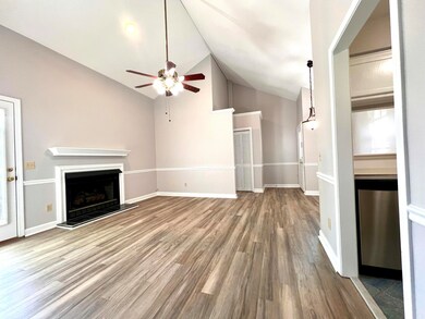 199 Tyler Ave unit 4, Harrodsburg, KY 40330 - photo 3