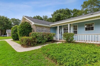 02_5418HollowOakLn_2005_FlexMLS800x600_8