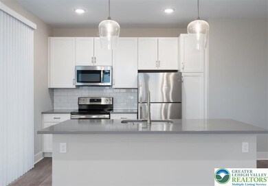 2295 Lafayette Park Dr unit A4, Easton, PA 18040 - photo 6