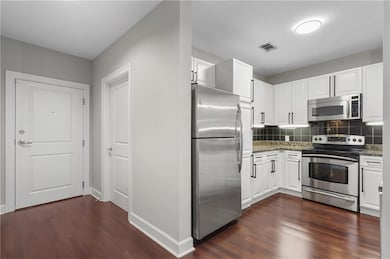 Paces 325 unit 313, Atlanta, GA 30305 - photo 3