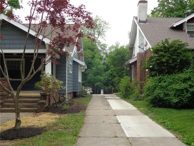 3263 Euclid Heights Blvd, Cleveland, OH 44118 - photo 3
