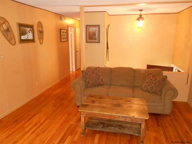 151 Horstman Dr, Schenectady, NY 12302 - photo 5