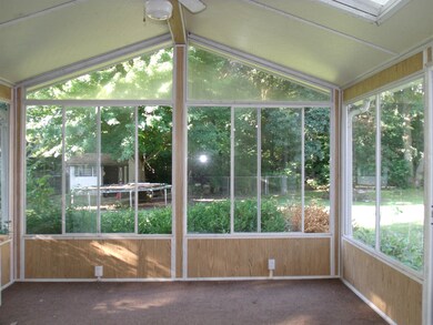 23003 Weymouth Ln, Elkhart, IN 46516 - photo 5