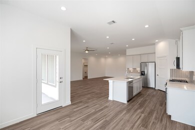 13325 Big Sky Ct, Conroe, TX 77384 - photo 7