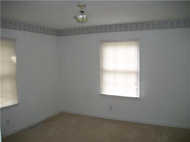 2275 N Court St, Circleville, OH 43113 - photo 6