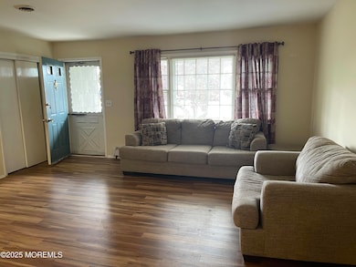 7 Whitmore Ct, Toms River, NJ 08757 - photo 6