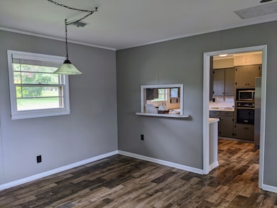 1906 Hills Chapel Rd, Manchester, TN 37355 - photo 7