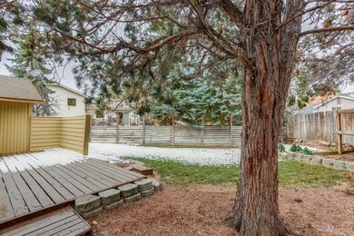 2844 NE Bradford Ct, Bend, OR 97701 - photo 5