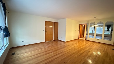 5728 N Mcvicker Ave unit 1, Chicago, IL 60646 - photo 3
